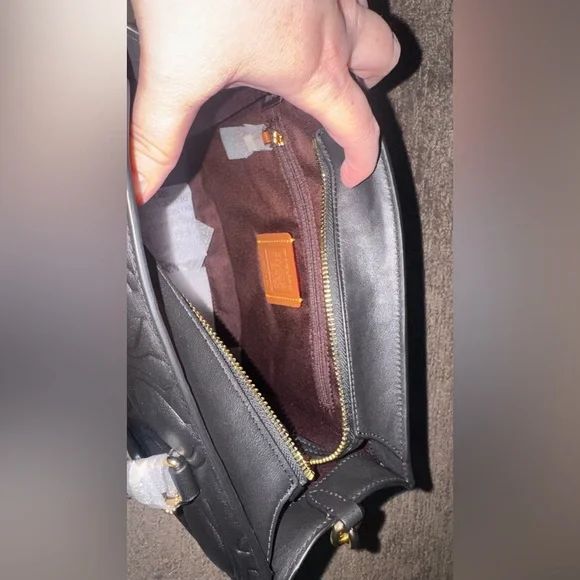 Coach Maggie Small Tote Bag In Signature Leather CY670 Black NWT - Picture 14 of 15